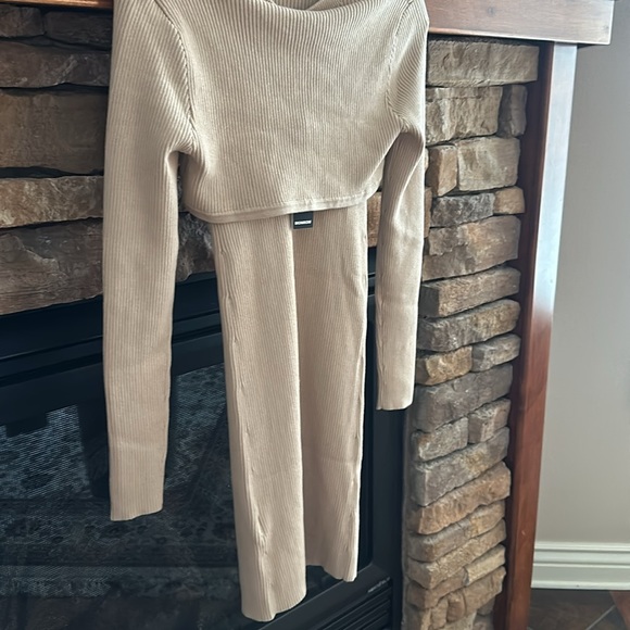 Monrow Ribbed Layered Mini Bodycon Dress - Picture 6 of 6